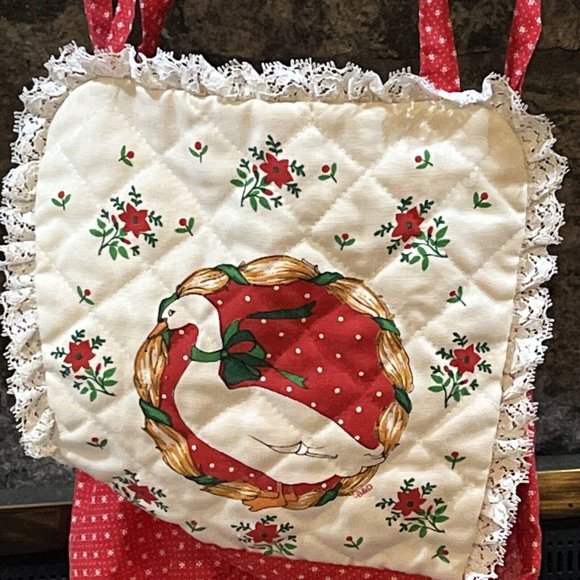 Vintage Gourmet Gallery Collectible Christmas Goose - Poinsettia Themed Apron - Picture 2 of 9